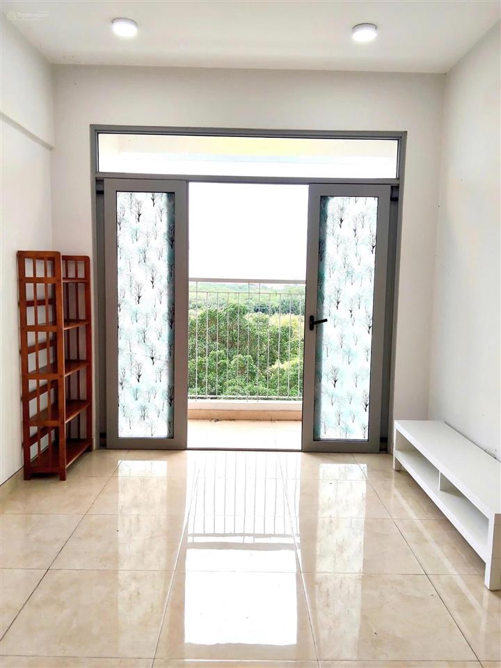 Bán căn 2pn 2wc chung cư luxgarden quận 7 nhà trống