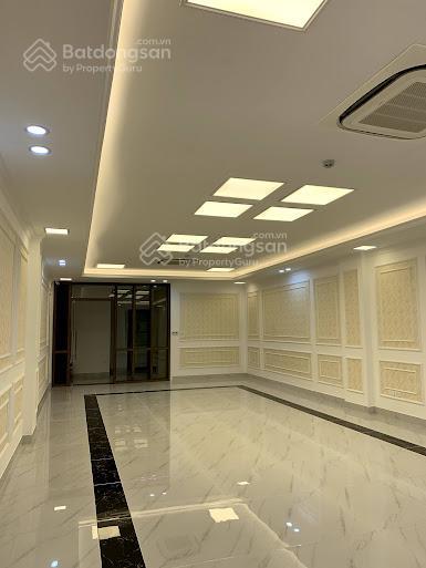 Chính chủ cho thuê nhà tòa nhà mặt phố nguyễn khang, dt 110m2 * 7t, thông sàn, pccc, tm. giá 120tr