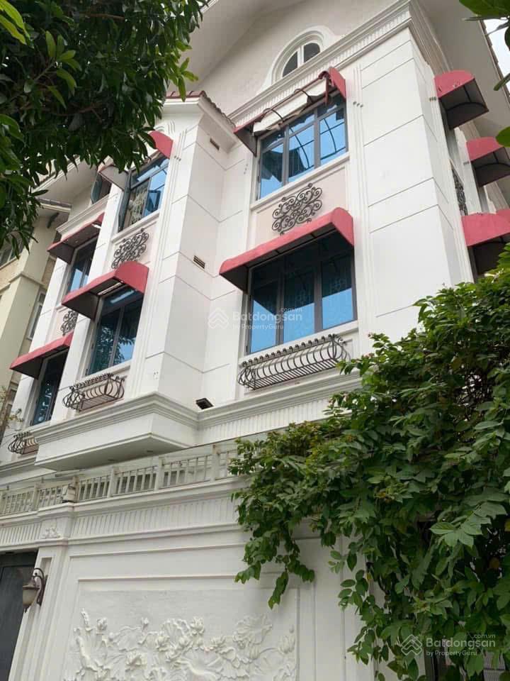 Chính chủ cần cho thuê biệt thự 200m2 kđt vineconguyễn chánh, giá chỉ 55 tr/th