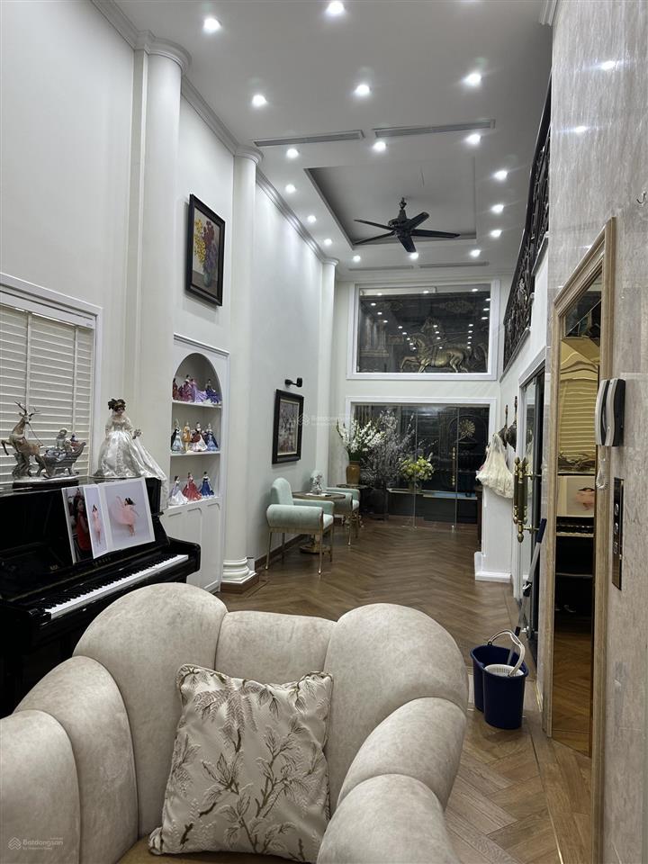 Chủ nhà chuyển sài gòn bán biệt thự đơn lập 200m2 kđt mỹ đình 1, có sân vườn, giá chỉ 58 tỷ vnđ