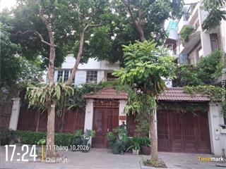 Cho thuê biệt thự khu đô thị yên hoà, dt 170m2, xây dựng 140m2 * 4 tầng, mt 12, nhà đẹp. giá 65tr