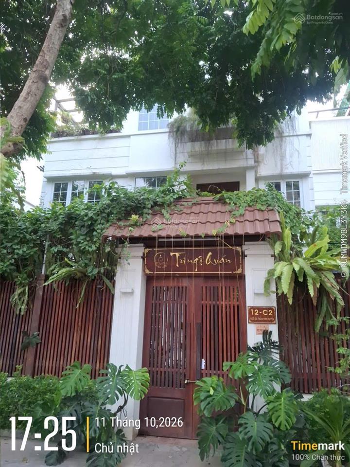 Cho thuê biệt thự khu đô thị yên hoà, dt 170m2, xây dựng 140m2 * 4 tầng, mt 12, nhà đẹp. giá 65tr