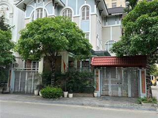 Cho thuê biệt thự khu đô thị trung văn  hancic, dt đất 250m2, xd 140m2 * 3 tầng, full đồ. giá 55tr