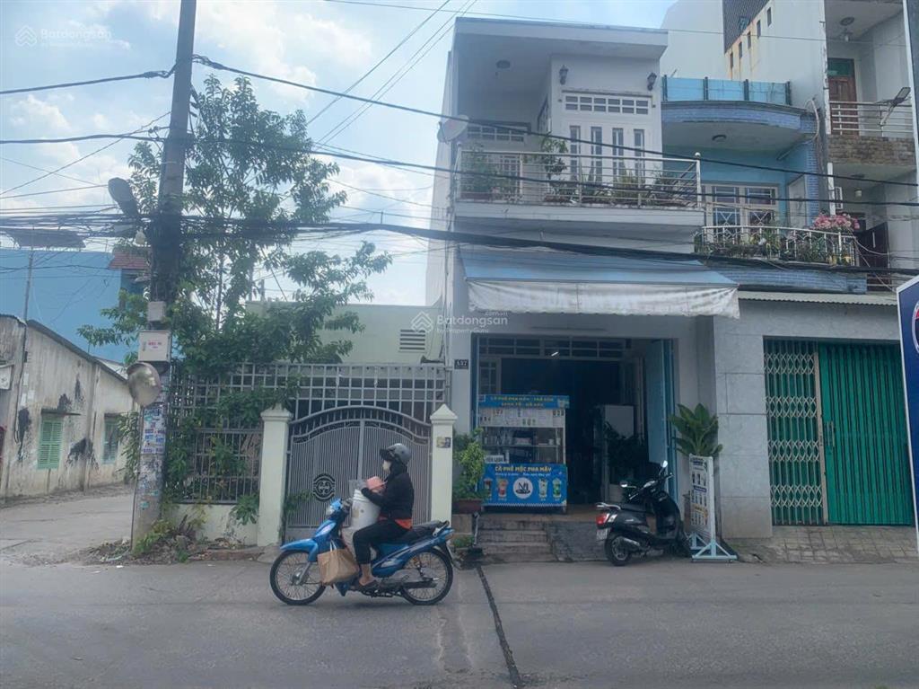 Bán nhà 2 mặt tiền đối diện cổng bệnh viện gần thcs tân phong kinh doanh cực tốt, giá 5.7 tỷ