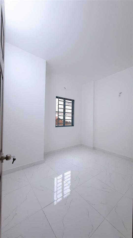 Bán nhà hẻm đoàn văn bơ, ngang 5mx8m(2 lầu), giá 5 tỷ 450