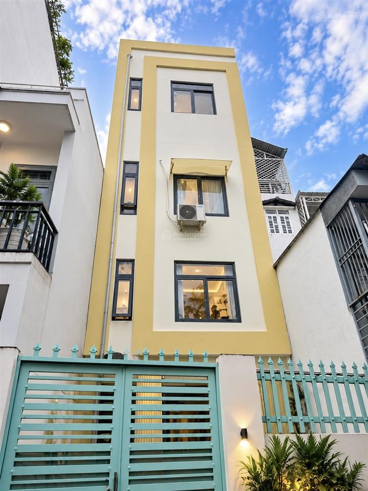 Bán chdv đoàn văn bơ, p. xóm chiếu, dt 4,6x23, 5tầng, giá 9tỷ