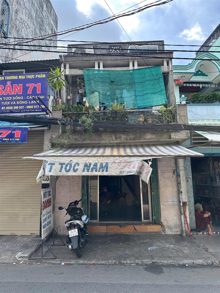 Bán nhà mặt tiền xóm chiếu, dt 4,5x24 nở hậu 5m, giá 17 tỷ