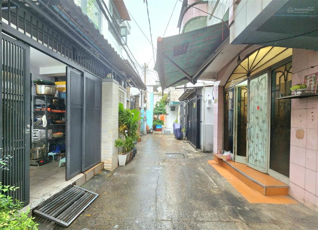 Mình chính chủ bán nhà hẻm 254 bến vân đồn, dt 4,8x16, 3 tầng, giá 8 tỷ