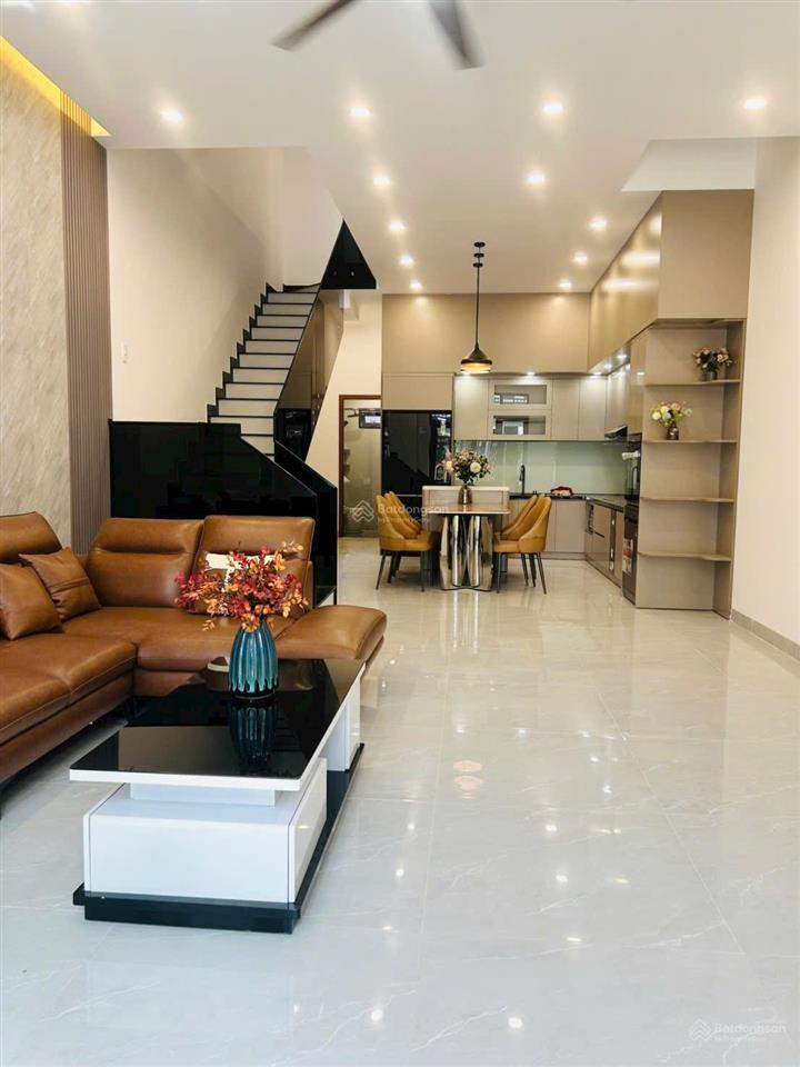 Sụp hầm! chủ cần bán gấp nhà 3 tầng đẹp full nội thất đường hói kiểng 19, giá rẻ hiếm có