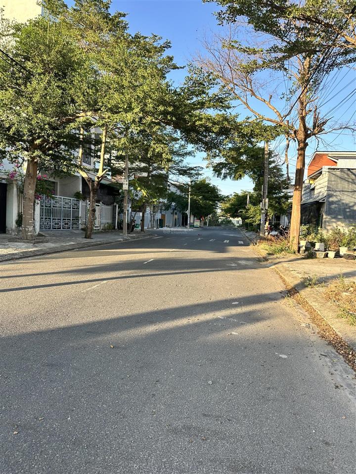 Hiếm! xuất hiện lô đất đường 7,5m ngay chợ đầu mối điện ngọc giá rẻ hiếm có