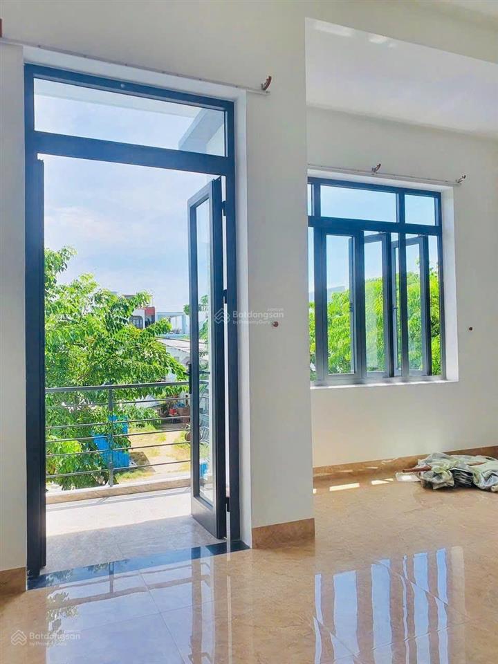 Bán nhà 2 tầng giá siêu rẻ đường 7,5m tại khu sinh thái hòa xuân