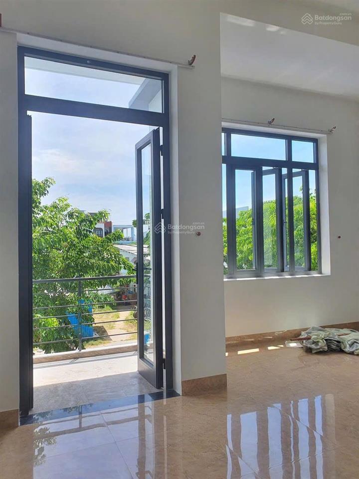 Bán nhà 2 tầng giá siêu rẻ đường 7,5m tại khu sinh thái hòa xuân