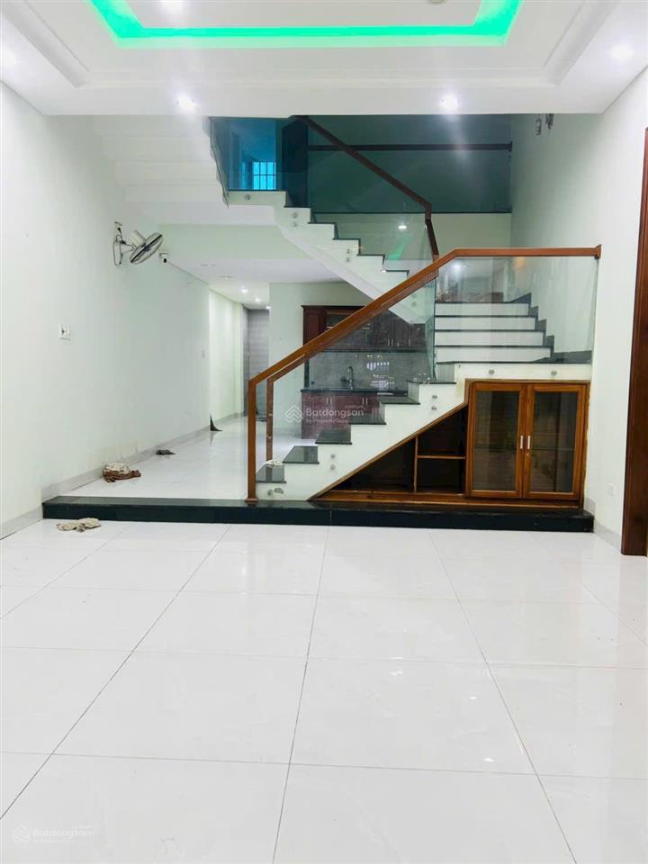 Cho thuê nhà 3 tầng đường thanh lương 11, phường hòa xuân, đà nẵng