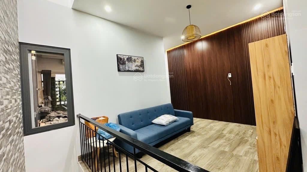 Chủ cần bán gấp nhà 2 tầng đẹp, tâm huyết đường mộc sơn khu resort biển non nước