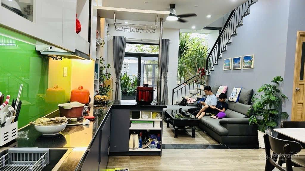Chủ cần bán gấp nhà 2 tầng đẹp, tâm huyết đường mộc sơn khu resort biển non nước