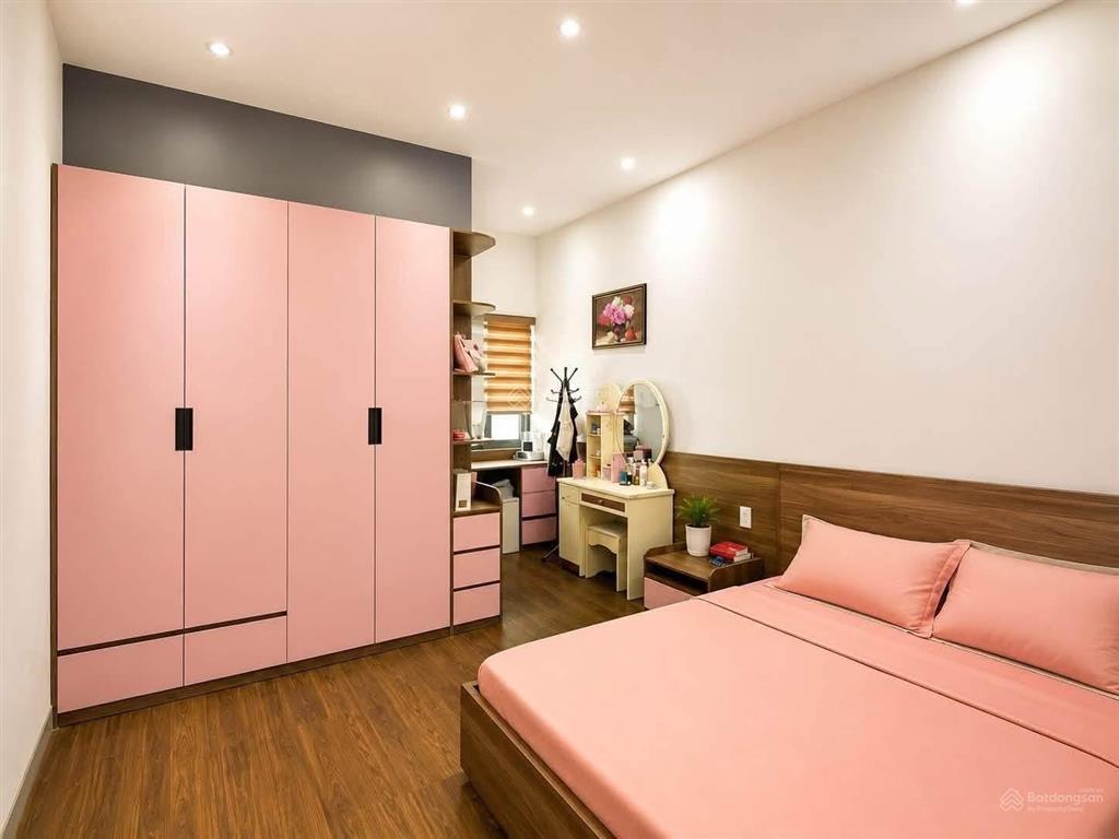 Chủ đi mỹ cần bán gấp nhà đẹp 2 tầng gần cầu hòa xuân giá rẻ
