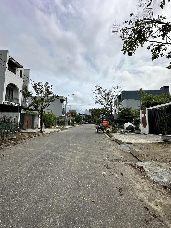 Hiếm! chủ cần bán em hoa hậu phi bình 4 sạch đẹp, gần mình mạng giá đầu tư.  ngay 0968 200 ***
