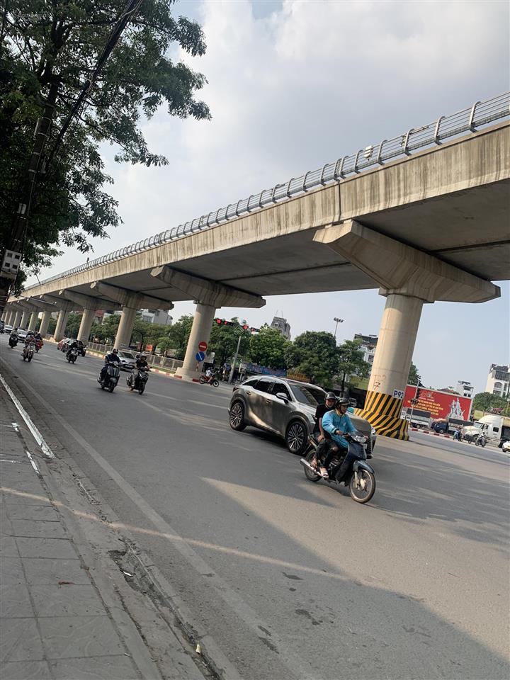 Bán đất đường kiều mai  xuân phương, gần đường ô tô. giá 7,5 tỷ