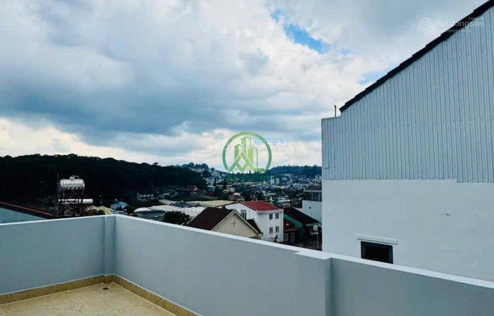 Cần bán nhà mới đẹp nội thất xịn mịn đã hoàn công ngay chợ mê linh giá chỉ 12,6 tỷ