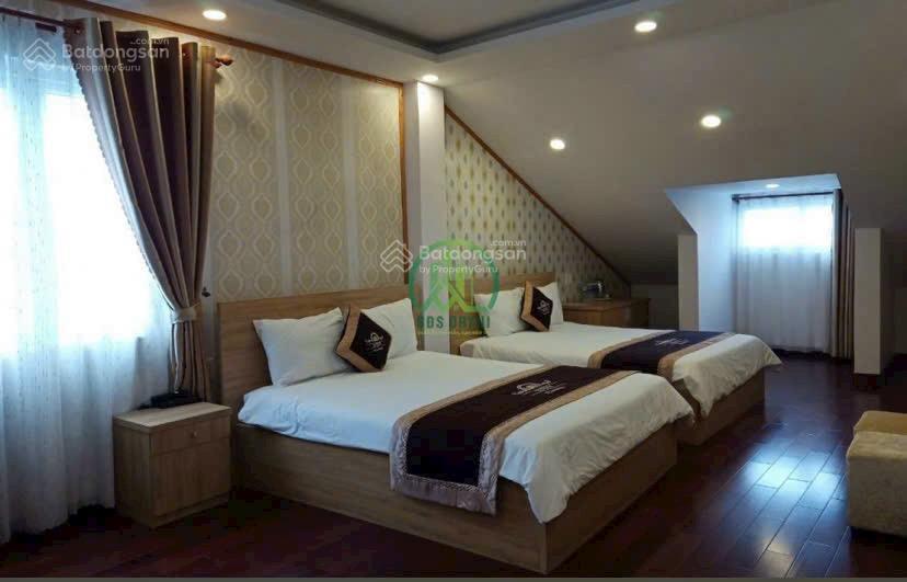 Cần bán khách sạn 41 phòng đường phù đổng thiên vương  đà lạt