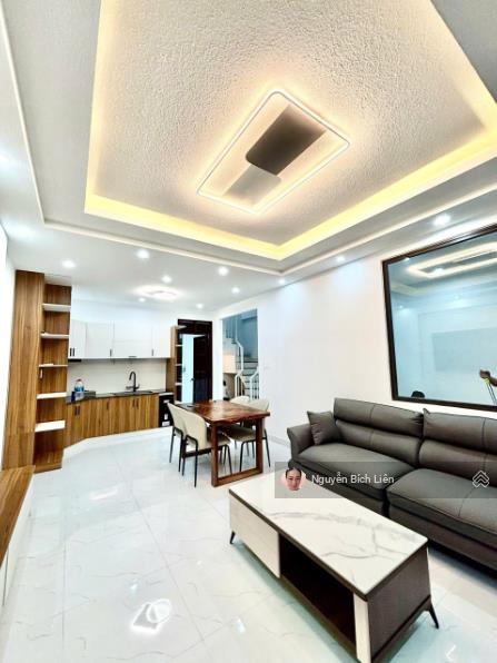 Giảm giá cần bán nhà full nội thất 10 phòng đường hải thượng giá 8 tỷ có thang máy pccc gpkd