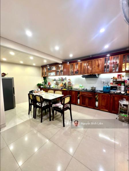 Cần bán villa sân vườn mặt tiền đường trần khánh dư đà lạt