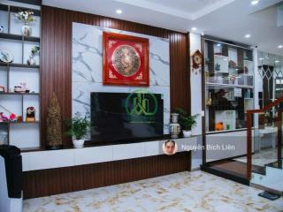 Cần bán nhà kqh thái lâm, p. xuân hương  đà lạt.
giá 10 tỷ
