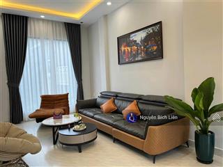Hạ giá cần bán homestay 3 mặt tiền trung tâm đà lạt đang kinh doanh tốt