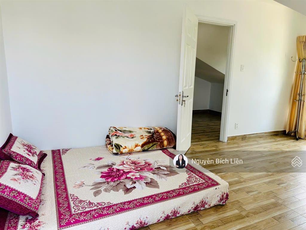 Cần cho thuê nhà mới đẹp 2 mặt tiền khu an phú house  cao thắng, p7, đà lạt