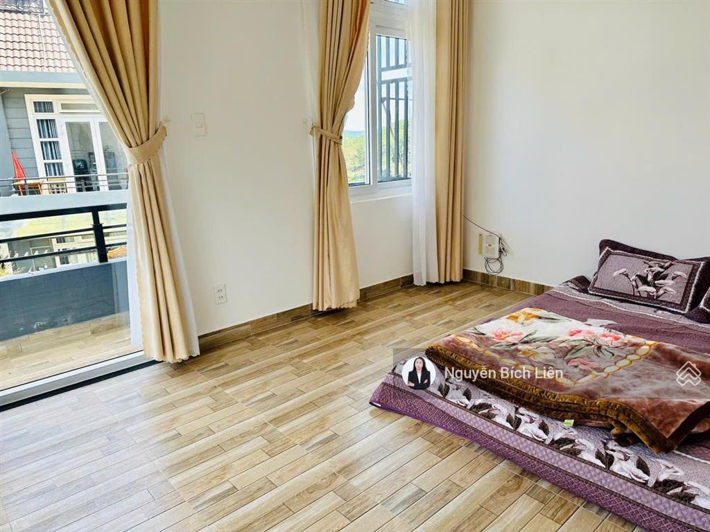 Cần cho thuê nhà mới đẹp 2 mặt tiền khu an phú house  cao thắng, p7, đà lạt
