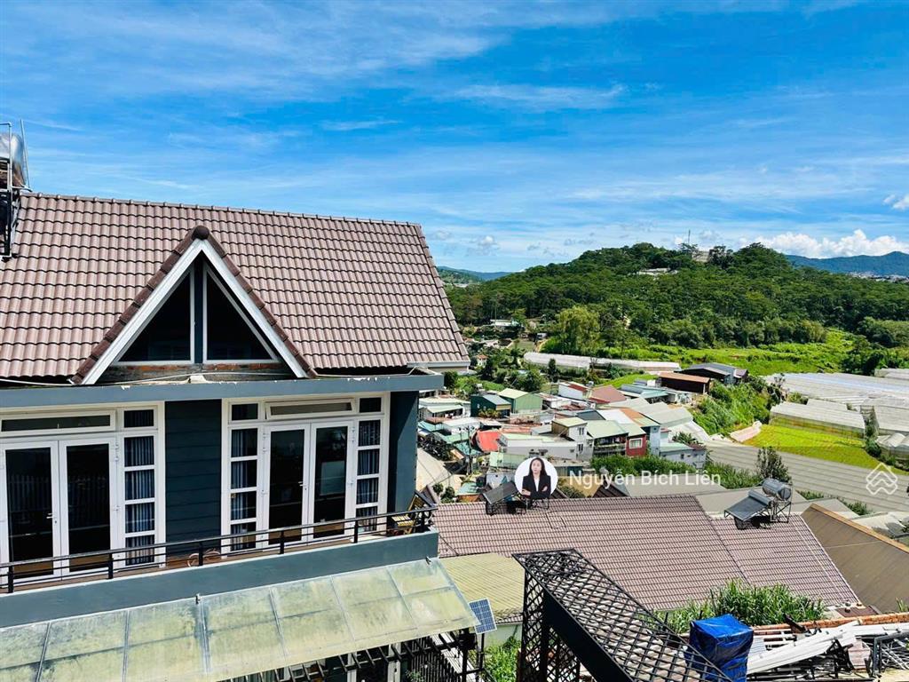 Cần cho thuê nhà mới đẹp 2 mặt tiền khu an phú house  cao thắng, p7, đà lạt