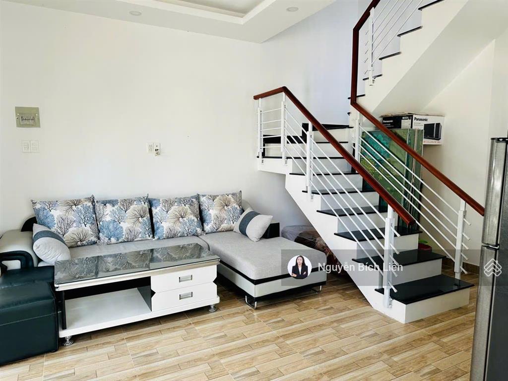 Cần cho thuê nhà mới đẹp 2 mặt tiền khu an phú house  cao thắng, p7, đà lạt