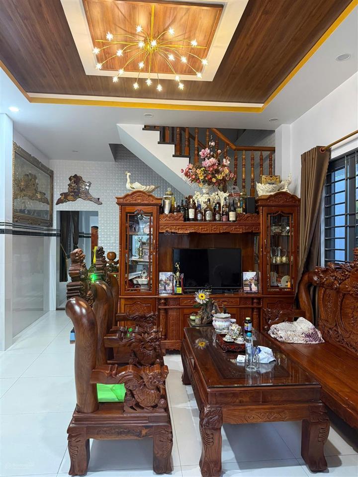 Bán nhà mặt phố tại đường phạm văn phùng, giá ưu đãi 9,5 tỷ, 243 m2, chính chủ