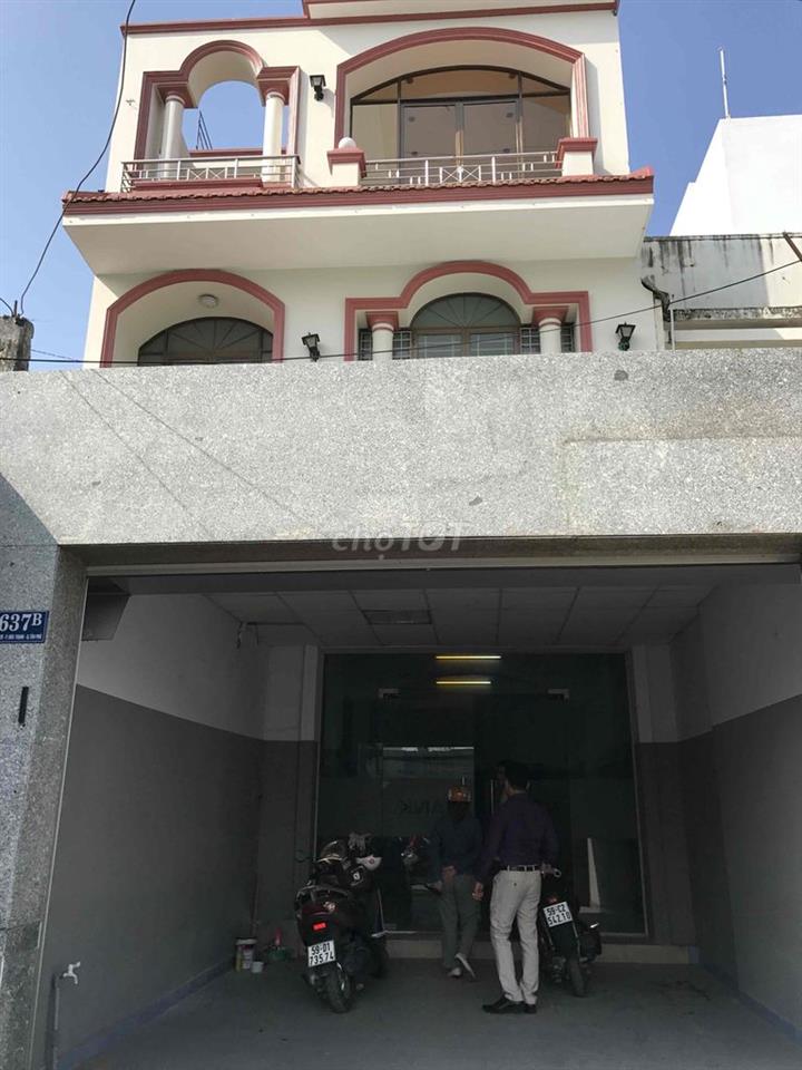 Cho thuê nhà mặt tiền đường 637 B Âu Cơ, P Hoà Thạnh , Tân Phú, Hcm