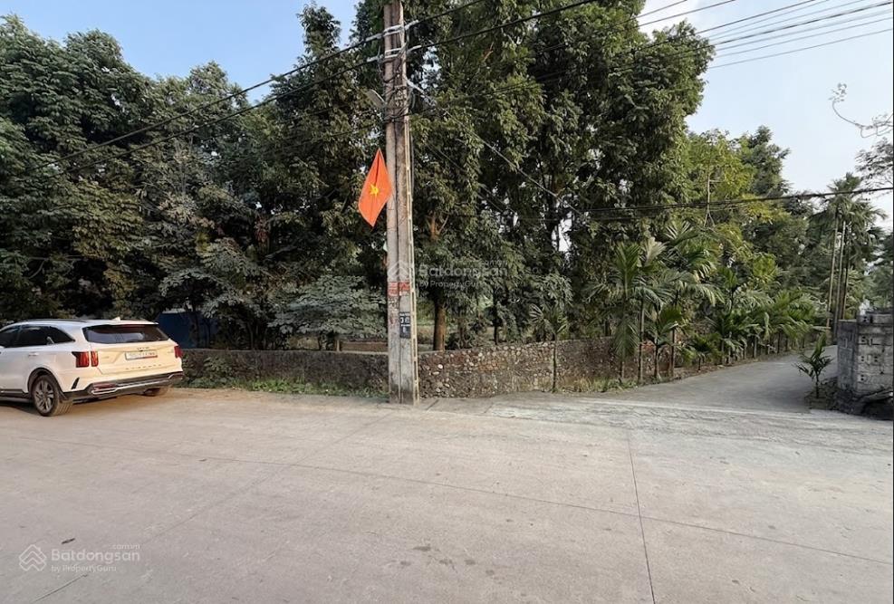 Bán đất (lô góc 2mt 80m,dt 3266m2,300m2 thổ cư) (gần đường hcm),phú thọ  (cũ lương sơn,hoà bình)