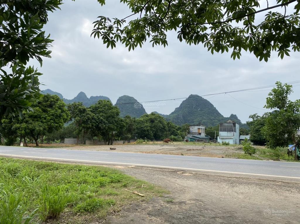 Bán đất (3 mặt tiền), 11,000m2 giáp đường cao tốc biên hoà  vũng tàu
