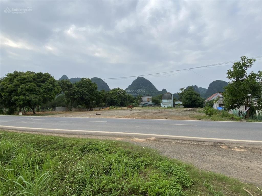 Bán đất (3 mặt tiền), 11,000m2 giáp đường cao tốc biên hoà  vũng tàu