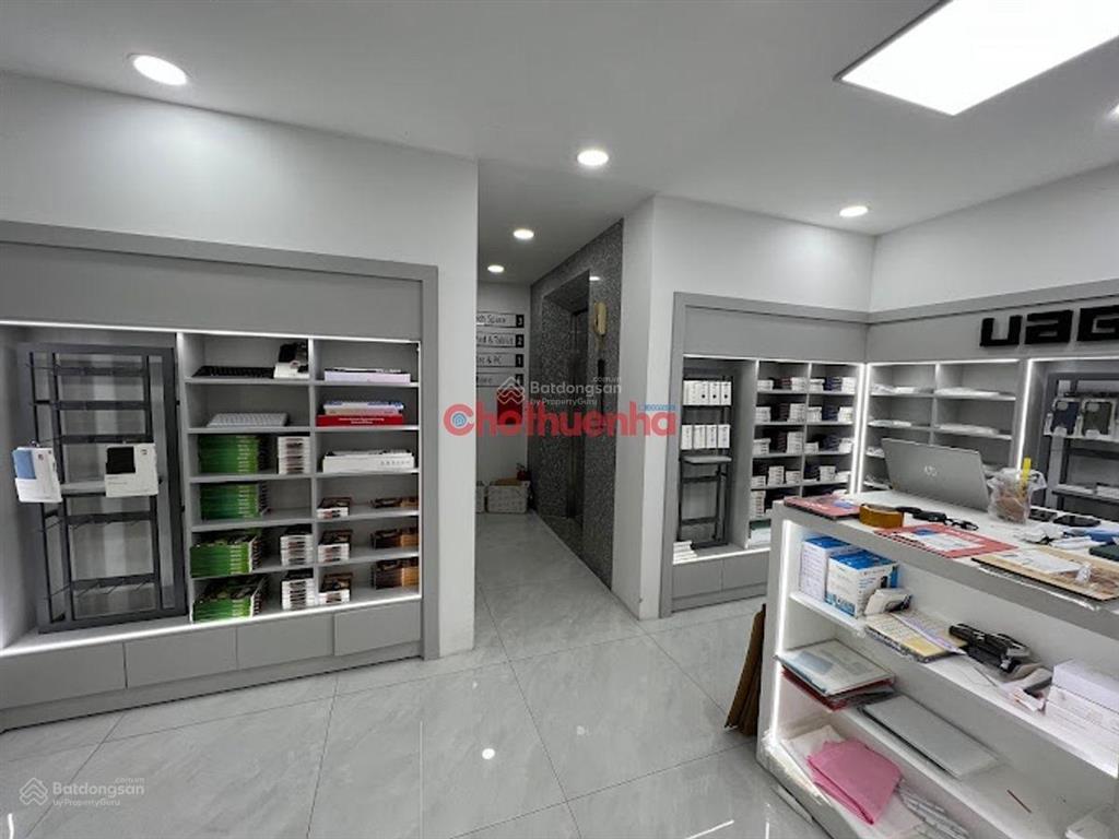 Cho thuê nhà nguyên căn q3, nhà mới đẹp, góc 2 mặt tiền nguyễn thị minh khai, kinh doanh sầm uất