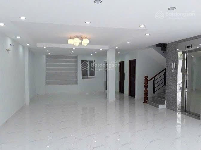 Cho thuê nhà nguyên căn(8x15m) mặt tiền chợ lớnkhu vực sầm uất ngay bình phúcó thang máy giá đẹp