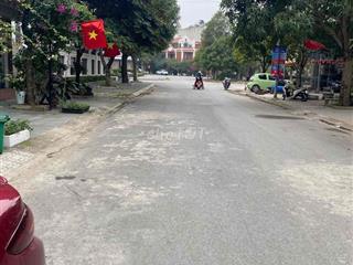 Chủ kẹt bán gấp MTNB Lê Lâm. Dt 8m x 18m. Cấp 4.