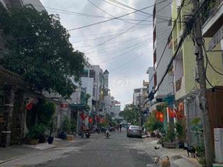 Chủ kẹt bán gấp MTNB Đỗ Bí. Dt 5.6m x 18m. Cấp 4. Giá 10.9 tỷ