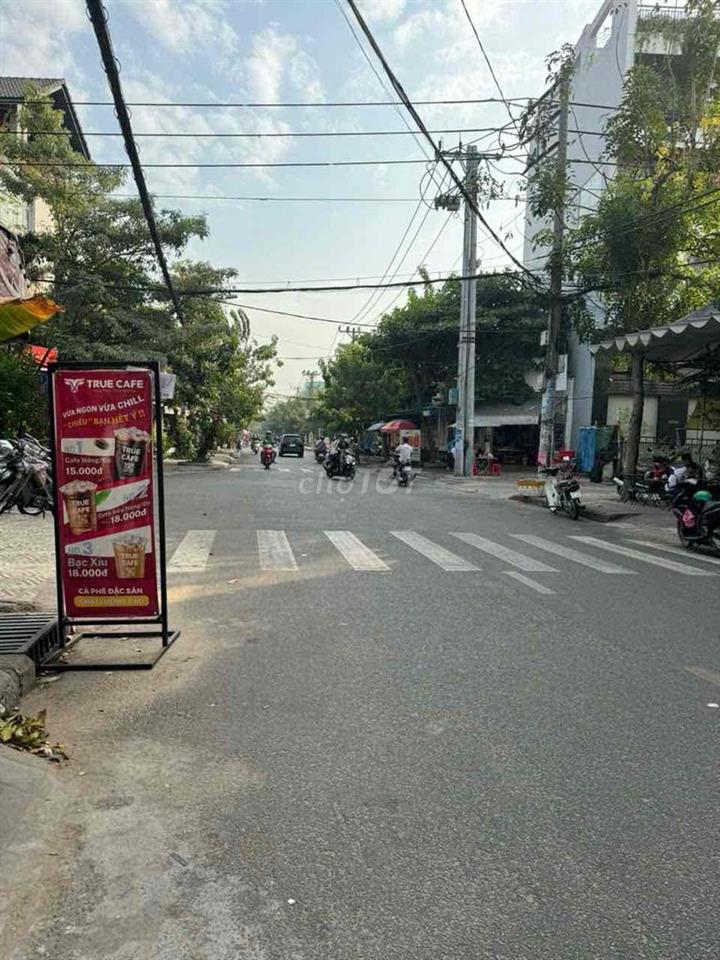 Chủ kẹt bán MTKD Lê Khôi. 4.3m x 6m. Nha 2 tấm.