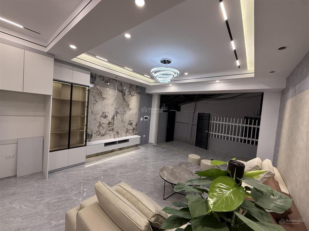 Bán căn nhà phố ngọc thuỵ  bồ đề  hn