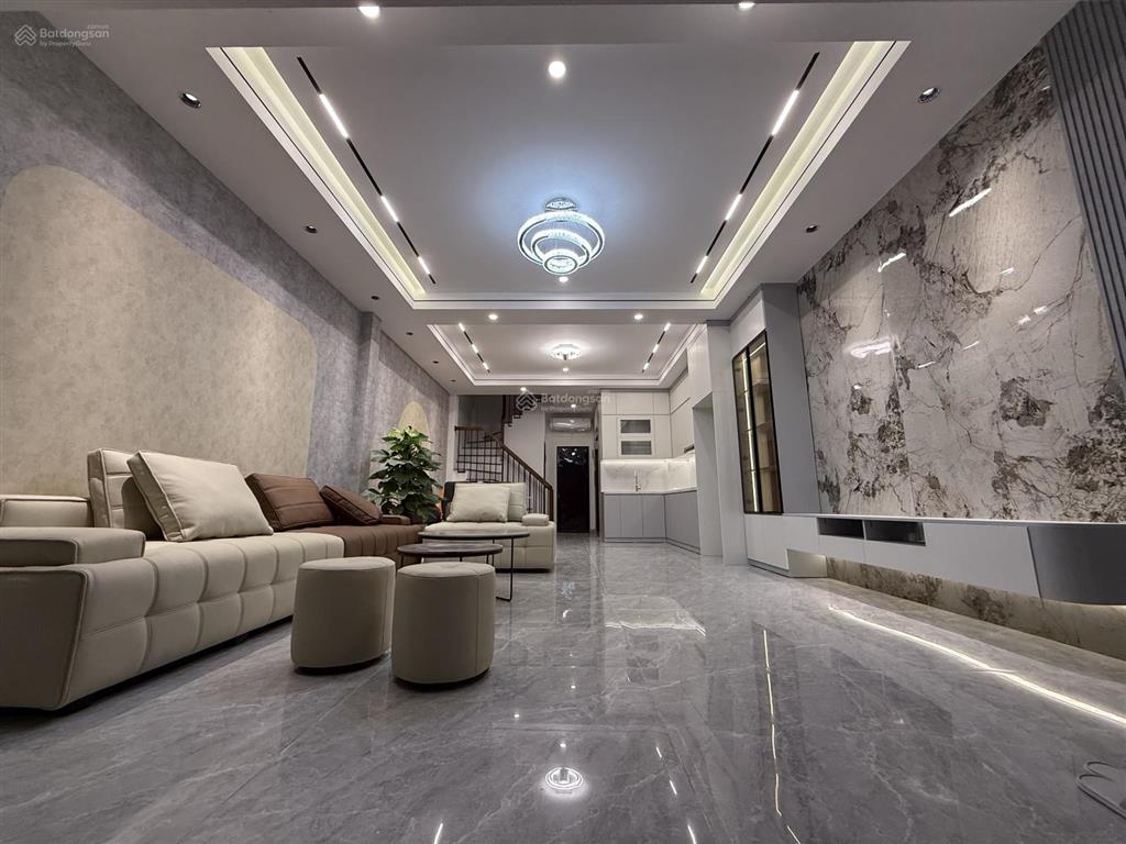 Bán căn nhà phố ngọc thuỵ  bồ đề  hn