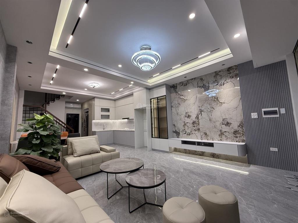 Bán căn nhà phố ngọc thuỵ  bồ đề  hn
