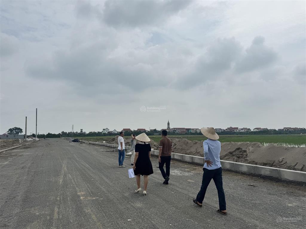 Bán gấp 2ha đất kcn tại phố nối, hưng yên, miễn thuê 11 năm hạn sử dụng 2074