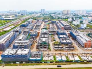 Nhà phố 6x20m giá tốt nhất thị trường senturia an phú   0938 470 ***  minh hiếu