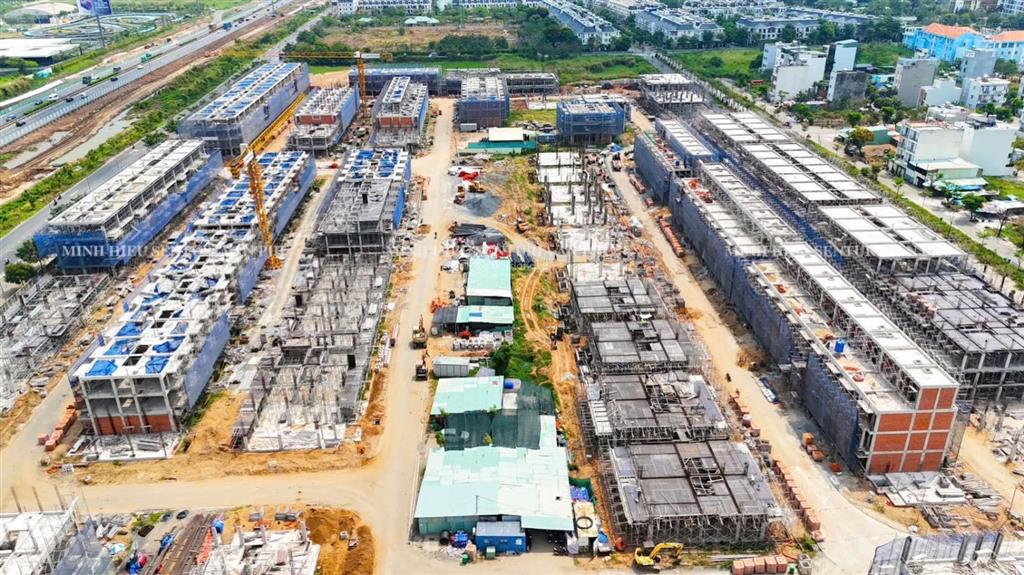 Top nhà phố đáng mua nhất senturia an phú t4/2026   0938 470 ***