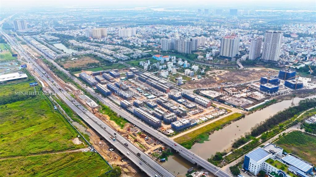 Top nhà phố đáng mua nhất senturia an phú t4/2026   0938 470 ***