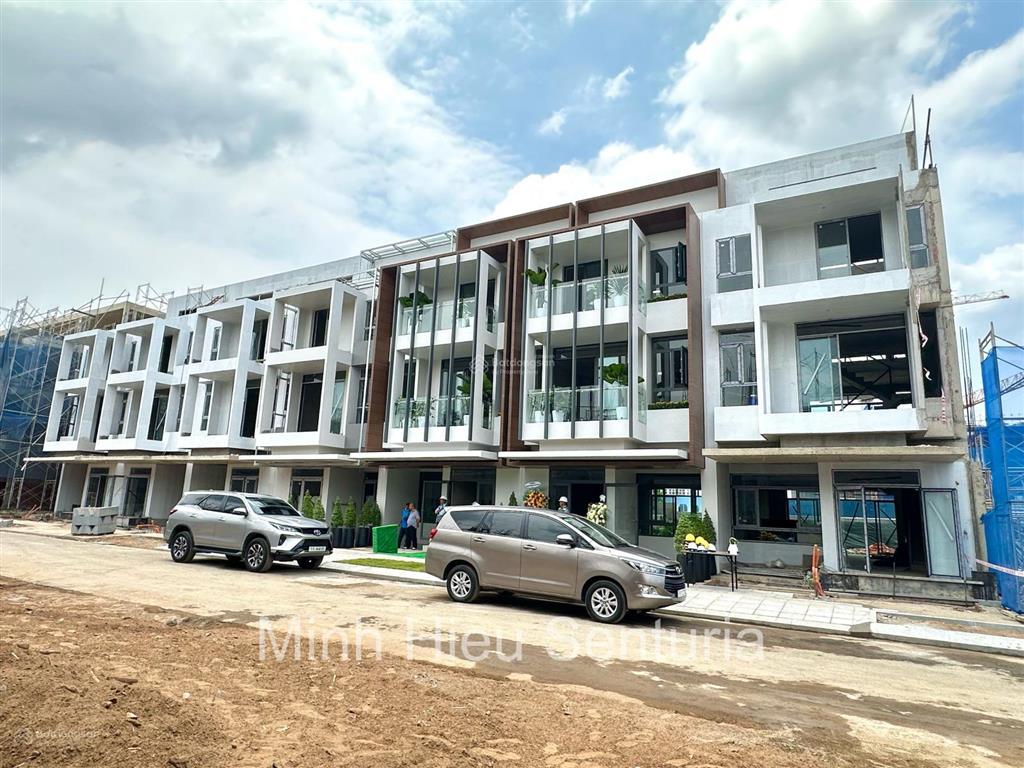 Nhà phố 5x15m hiếm có giá tốt senturia an phú tháng 08/2026 chỉ 267 triệu/m2.  0938 470 ***